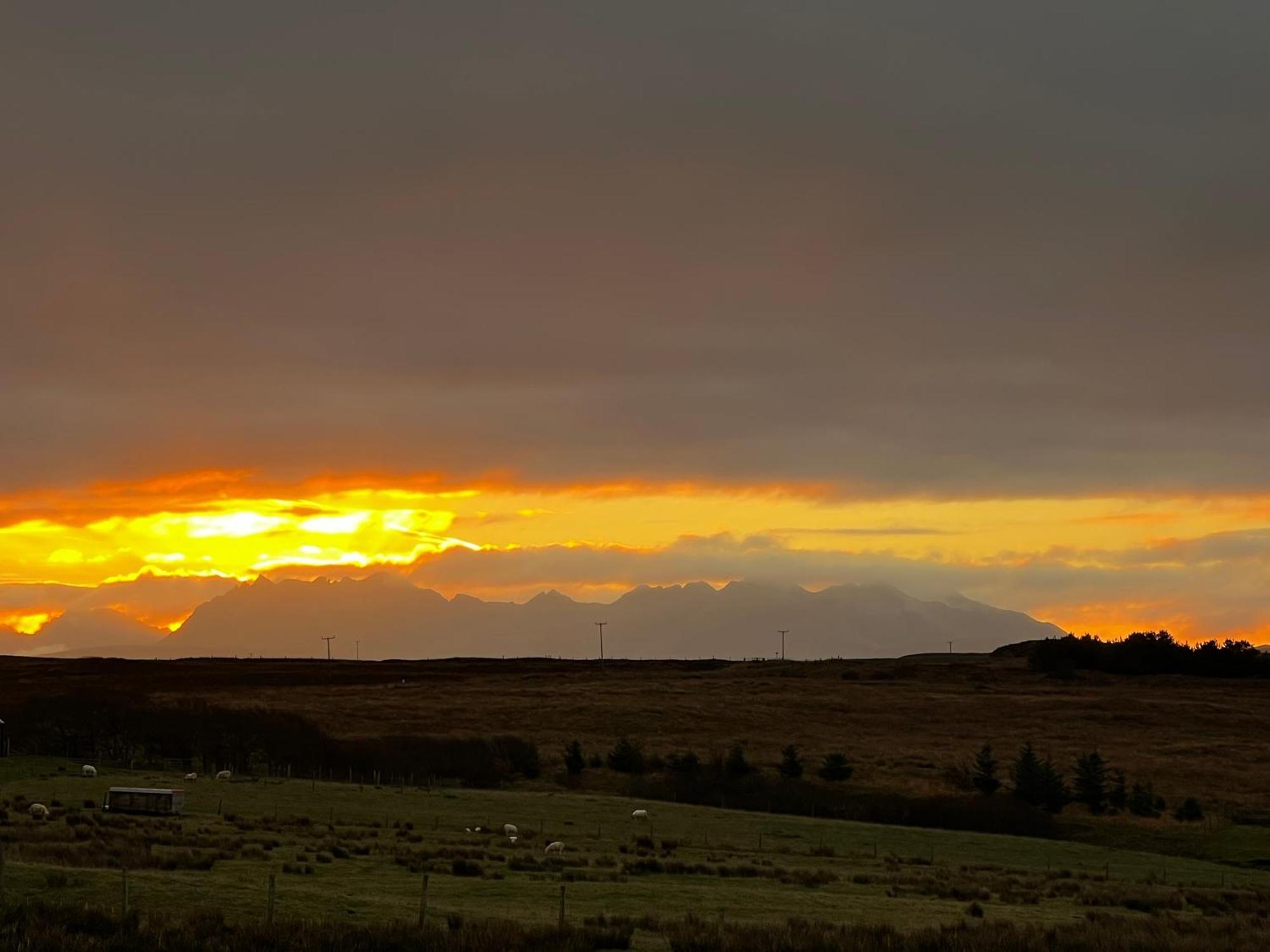 The Bothy, Vatten, Dunvegan Lonmore Екстериор снимка